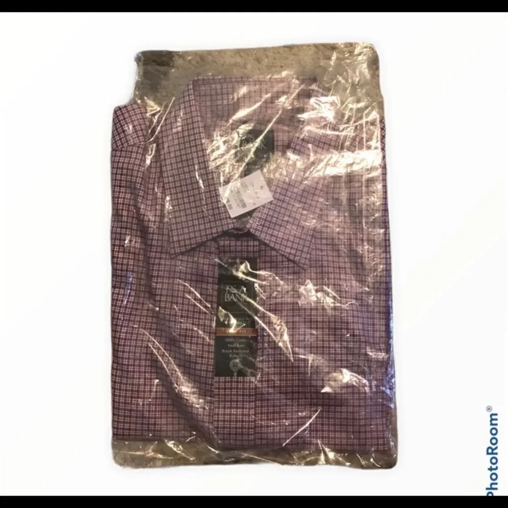 Jos A. Bank NWT XL Long Sleeve No-Iron Shirt
